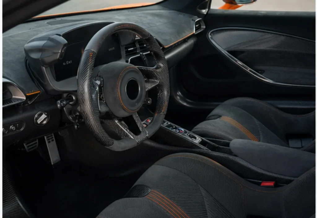 McLaren Artura Flame GT Circuit